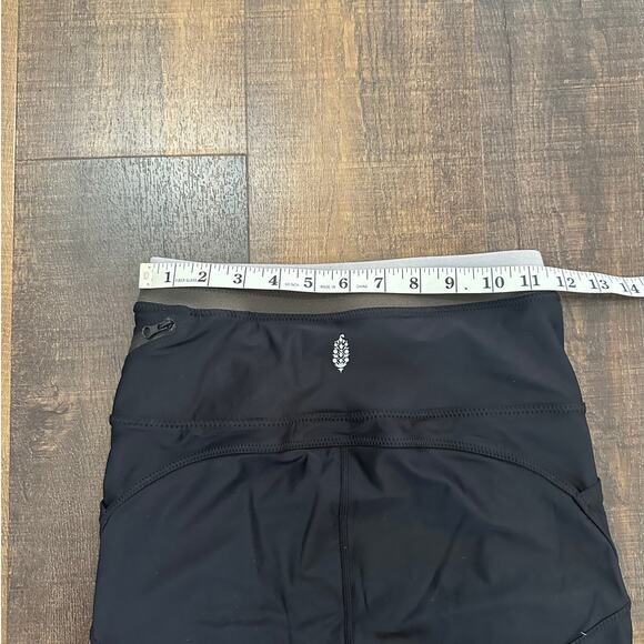 Free People White Water Hybrid Sports Bra & Crop Leggings Set Size Small - Picture 10 of 15